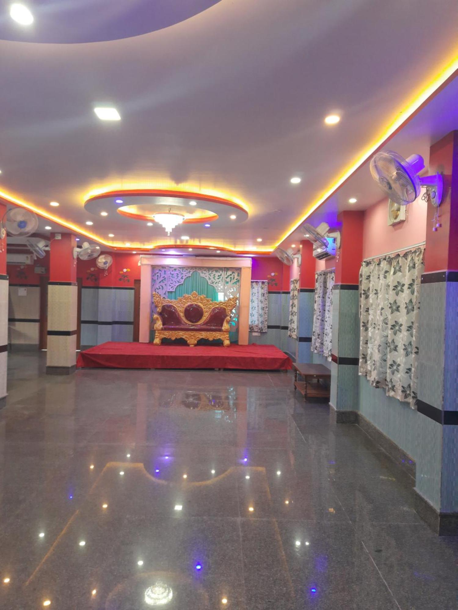 Lbh Hotel Gaya Exterior foto